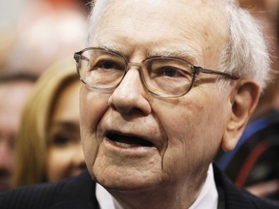 9 cuốn sách Warren Buffett cho rằng ai cũng nên đọc